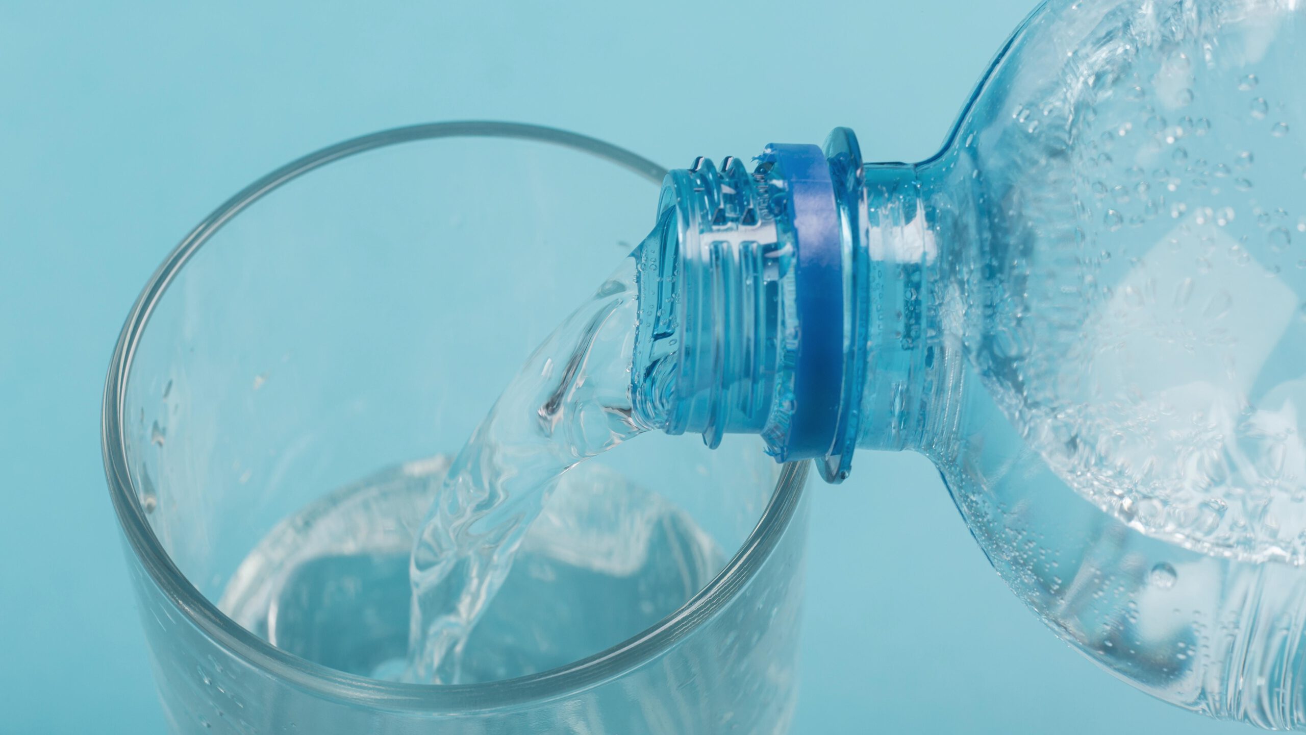 costo-acqua-bottiglia-vs-erogatore